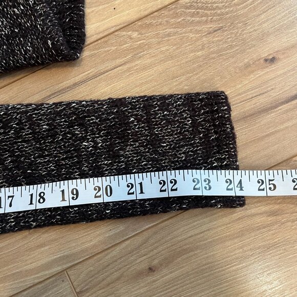 RW&CO Knit V Neck Sweater- Size US M - Picture 11 of 16